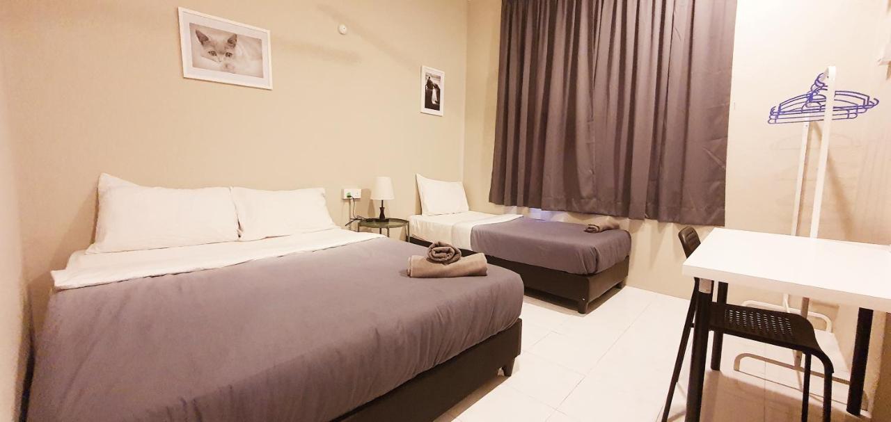 Penginapan4U Near Gurney Paragon George Town Bagian luar foto