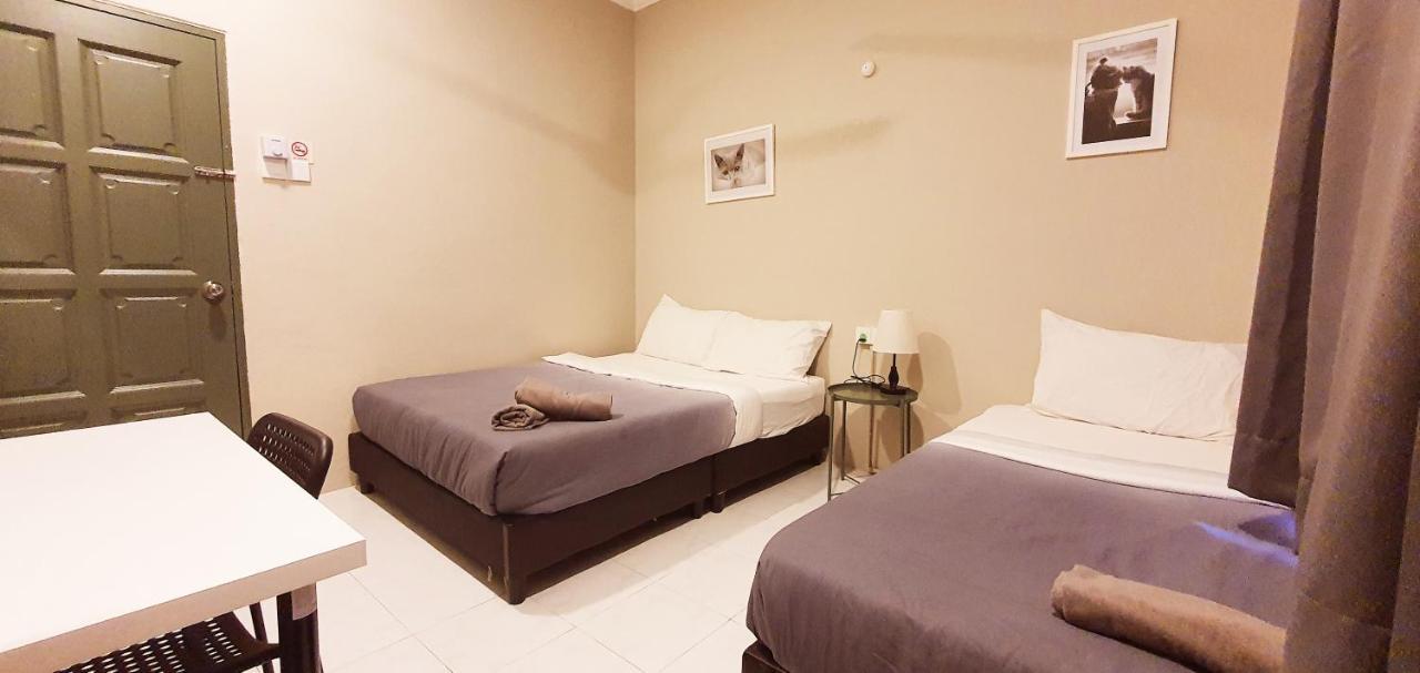 Penginapan4U Near Gurney Paragon George Town Bagian luar foto