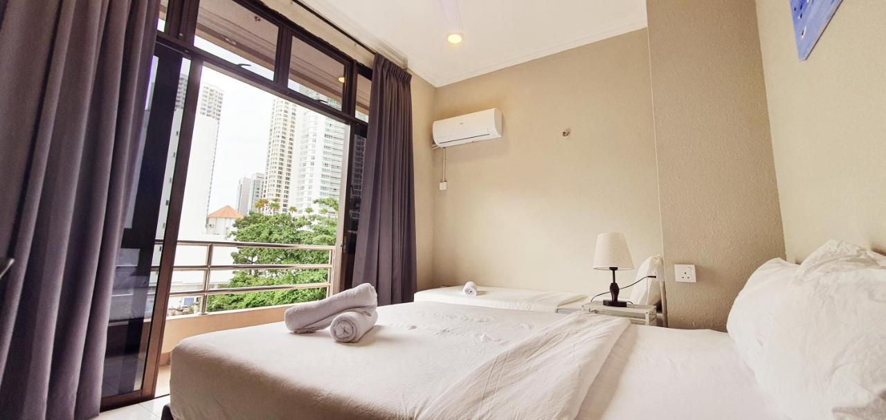 Penginapan4U Near Gurney Paragon George Town Bagian luar foto