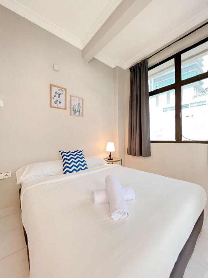 Penginapan4U Near Gurney Paragon George Town Bagian luar foto