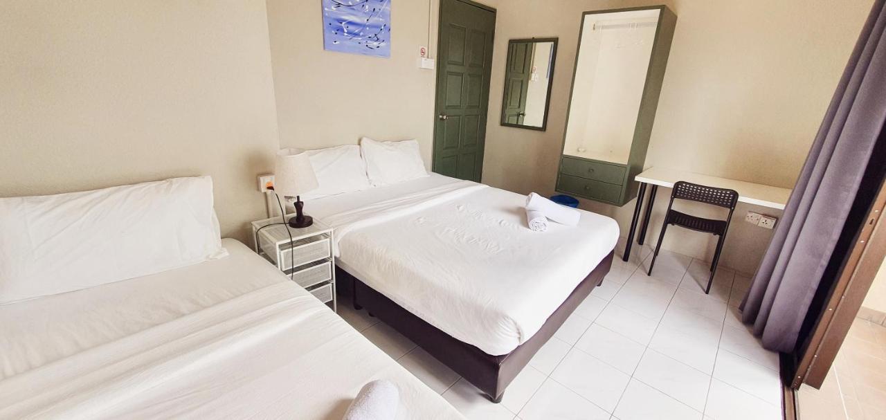 Penginapan4U Near Gurney Paragon George Town Bagian luar foto