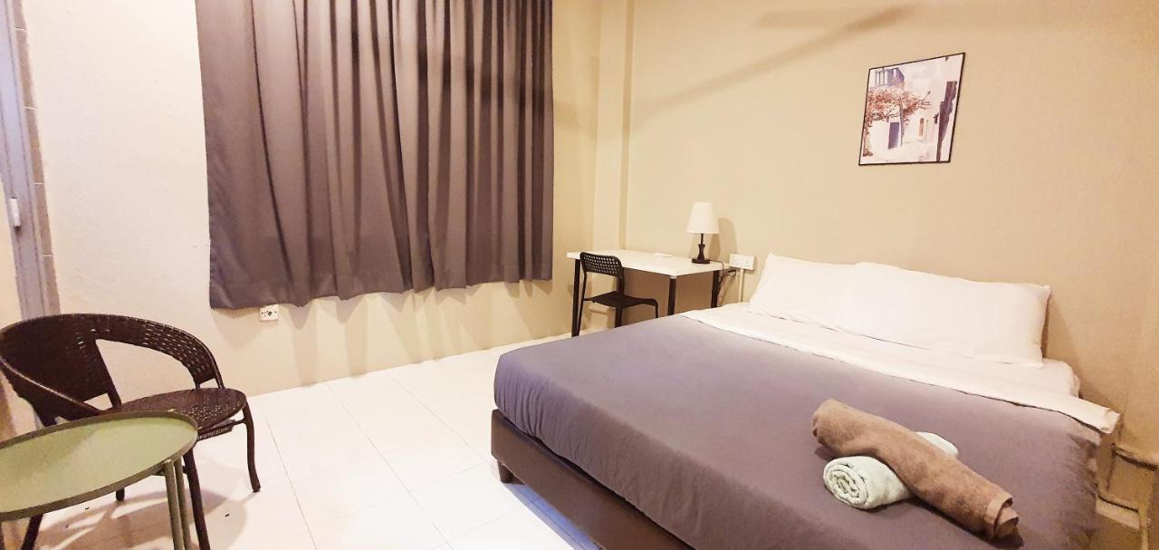 Penginapan4U Near Gurney Paragon George Town Bagian luar foto