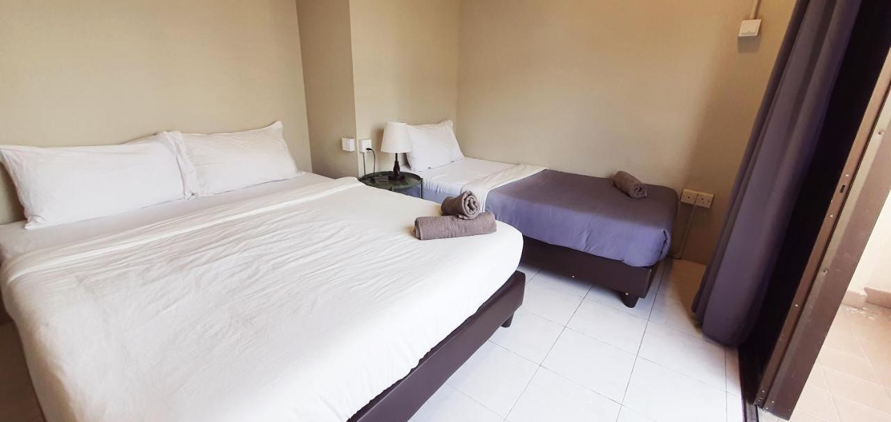 Penginapan4U Near Gurney Paragon George Town Bagian luar foto