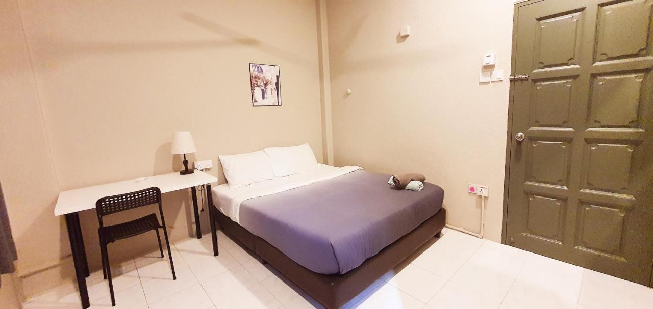 Penginapan4U Near Gurney Paragon George Town Bagian luar foto